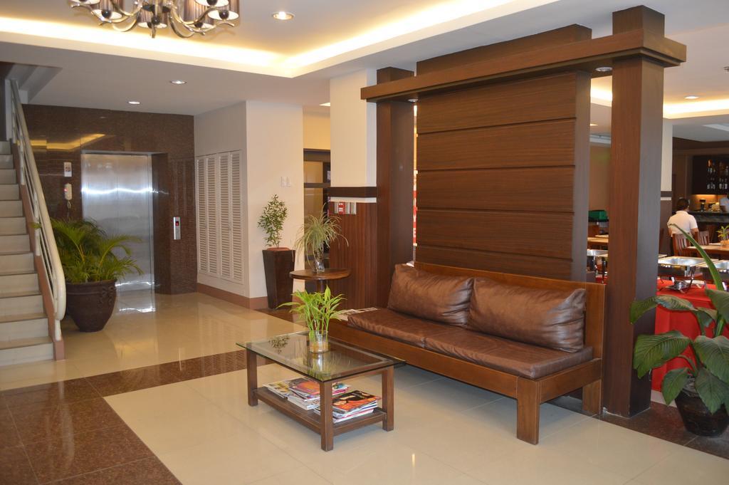 Alu Hotel Davao Экстерьер фото