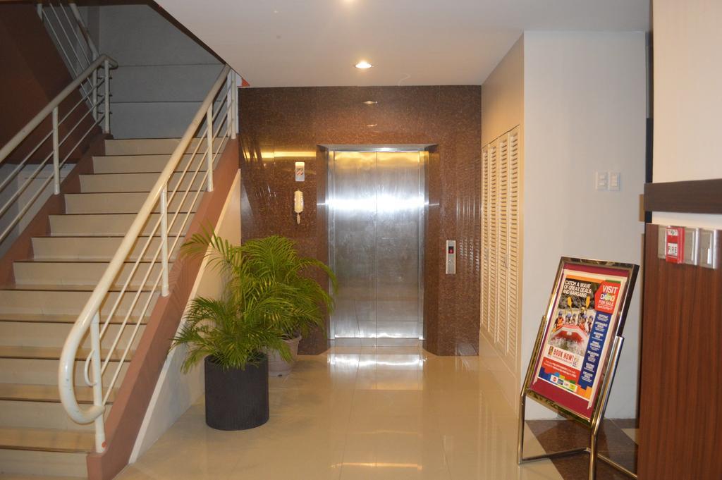 Alu Hotel Davao Экстерьер фото