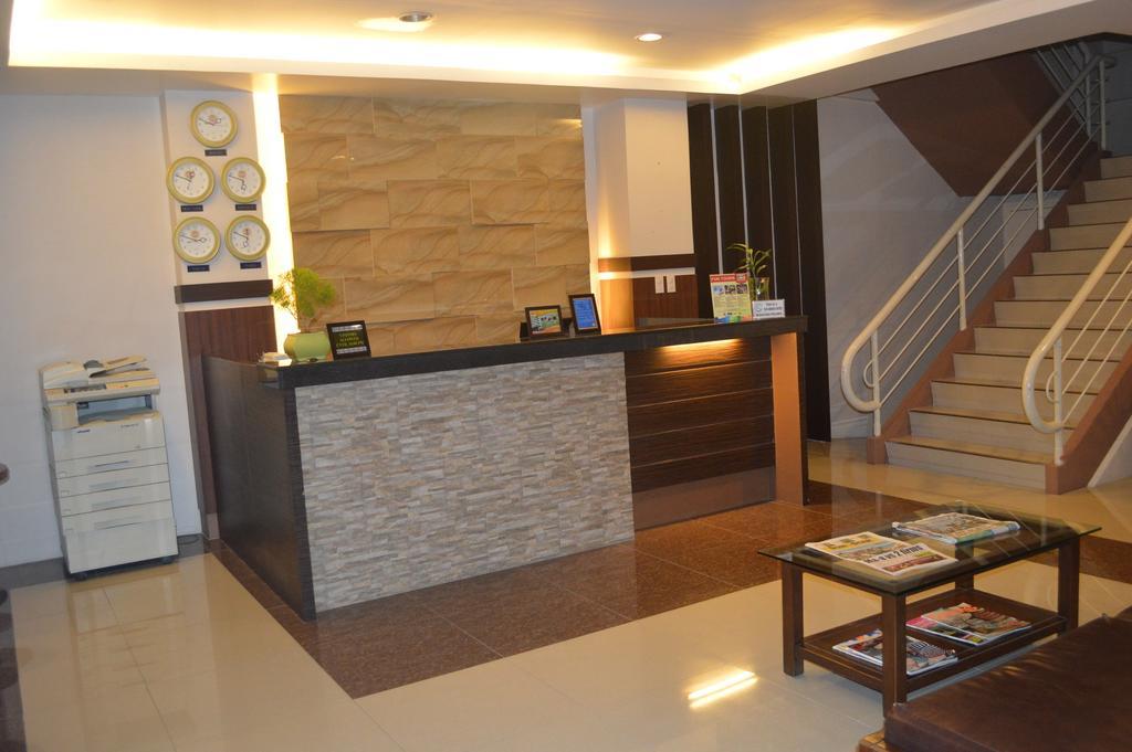 Alu Hotel Davao Экстерьер фото