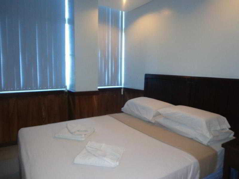 Alu Hotel Davao Экстерьер фото
