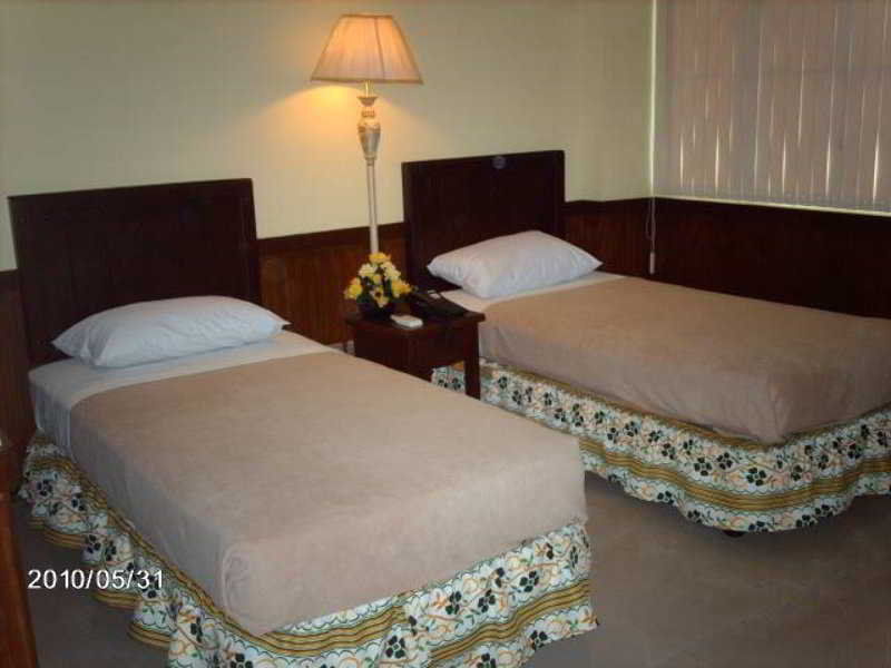 Alu Hotel Davao Экстерьер фото