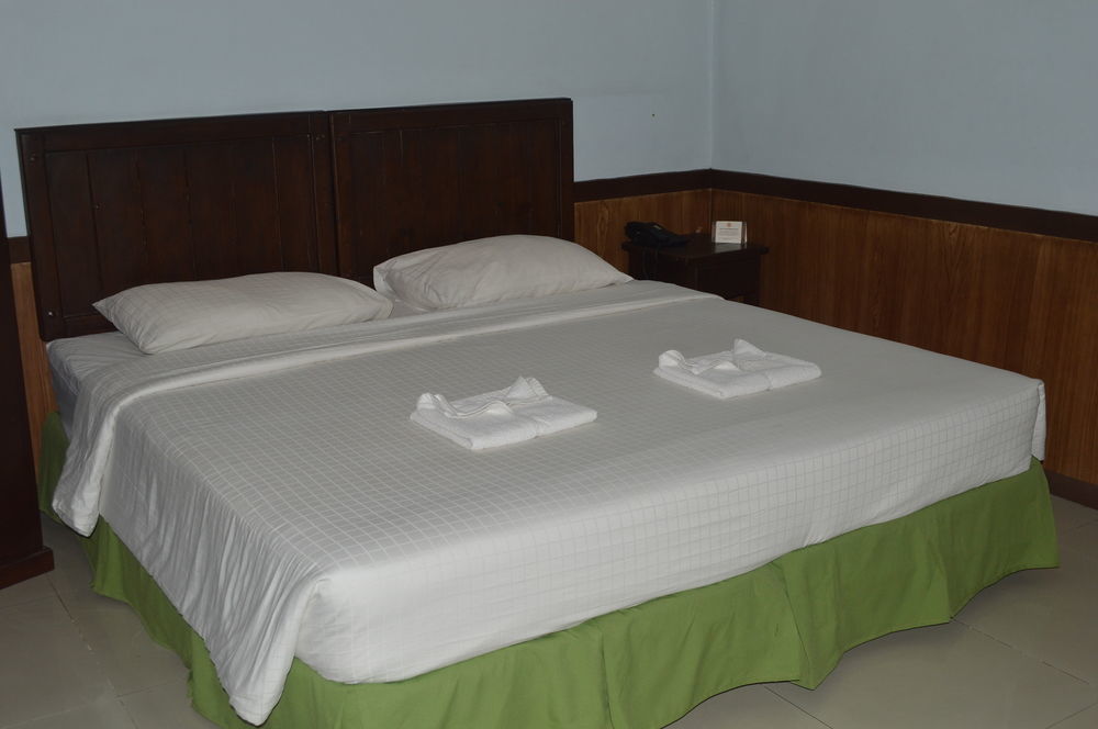 Alu Hotel Davao Экстерьер фото