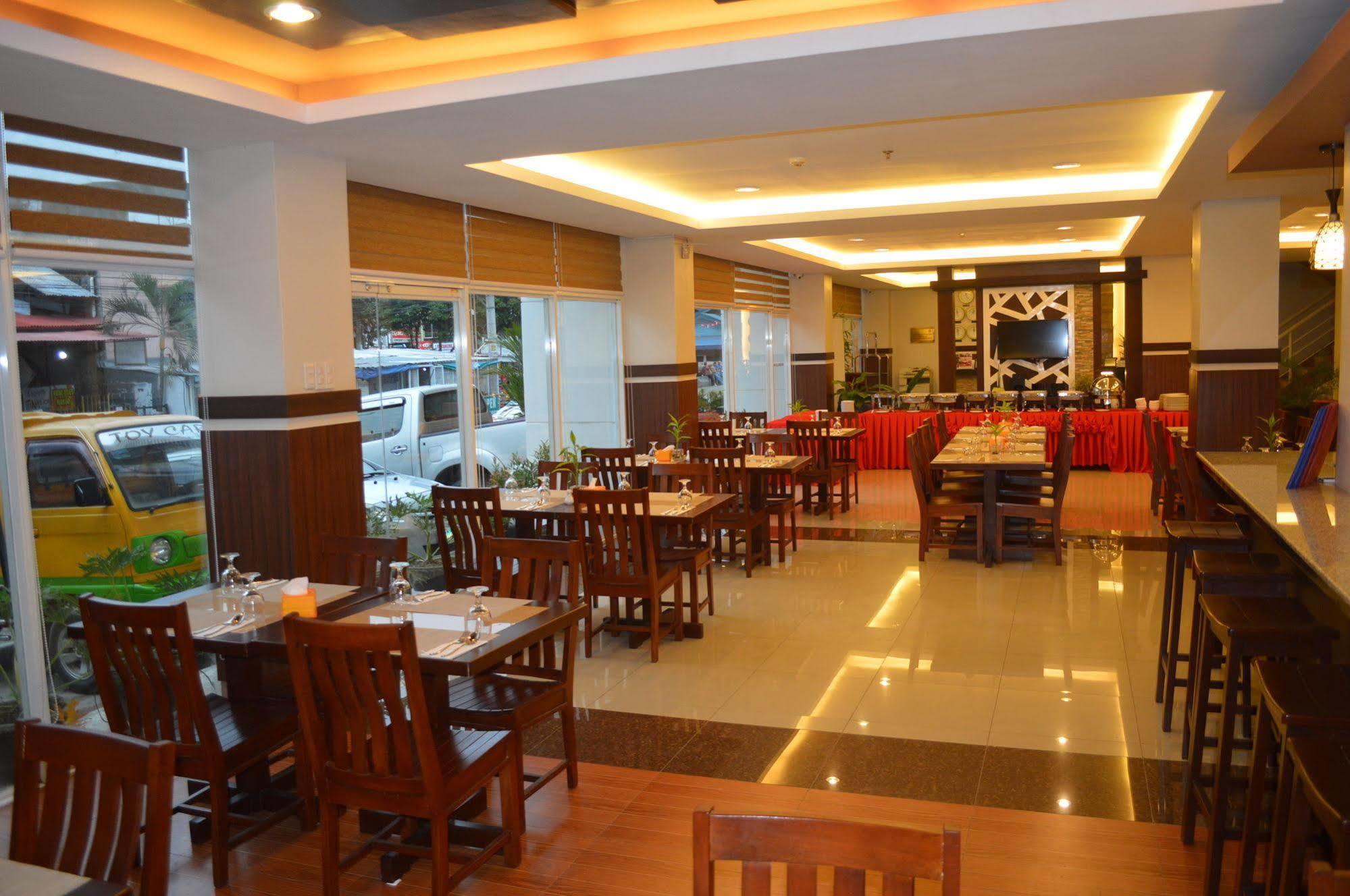 Alu Hotel Davao Экстерьер фото