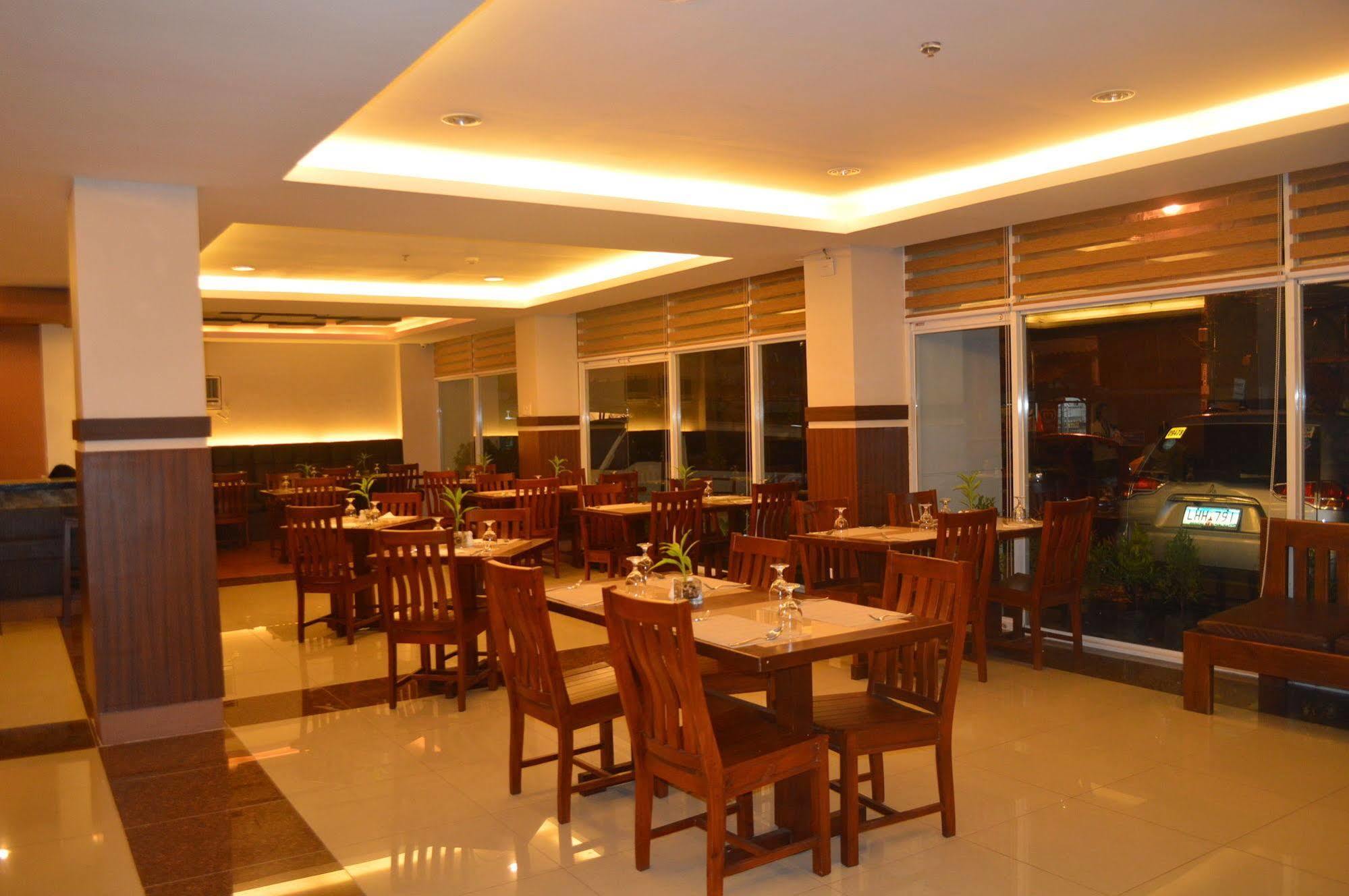 Alu Hotel Davao Экстерьер фото